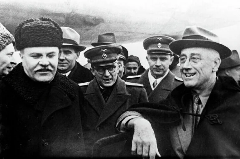 Вячеслав Молотов и Франклин Рузвельт.