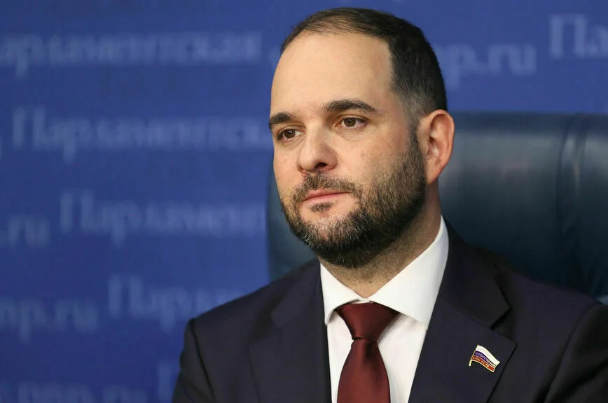Александр Мажуга.