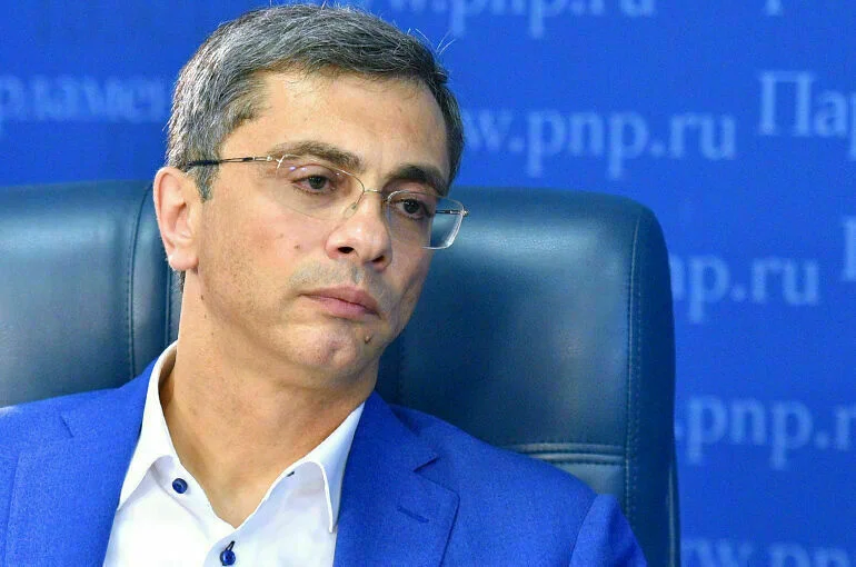 Владимир Гутенев.