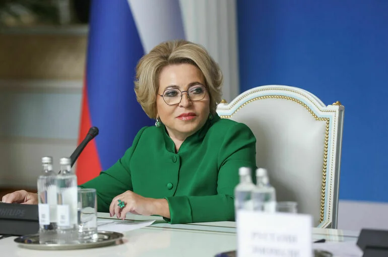 Матвиенко поздравила Алколумбре с избранием главой сената Бразилии