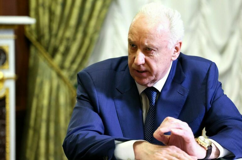 Бастрыкин: За передачу данных карт подставным лицам нужно наказывать