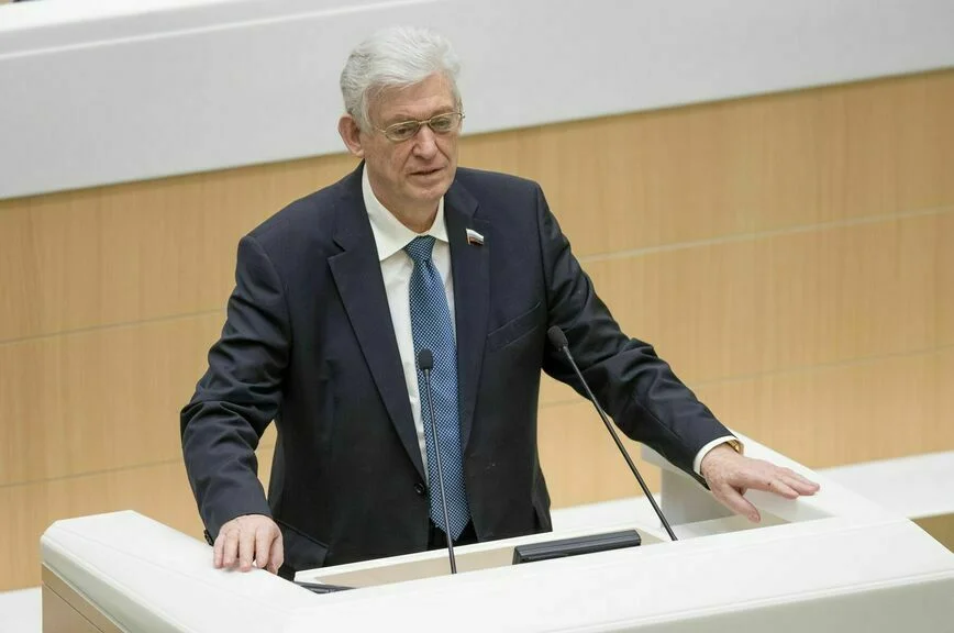 Владимир Шумейко.