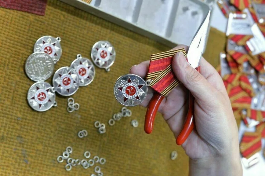 Продажу муляжей госнаград предлагают ограничить