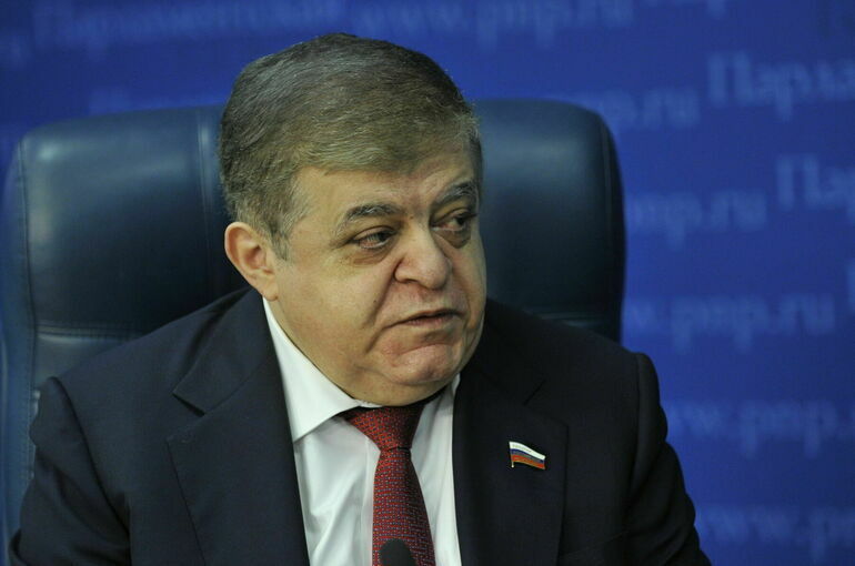 Сенатор Джабаров заявил об условии неучастия Зеленского в выборах президента Украины