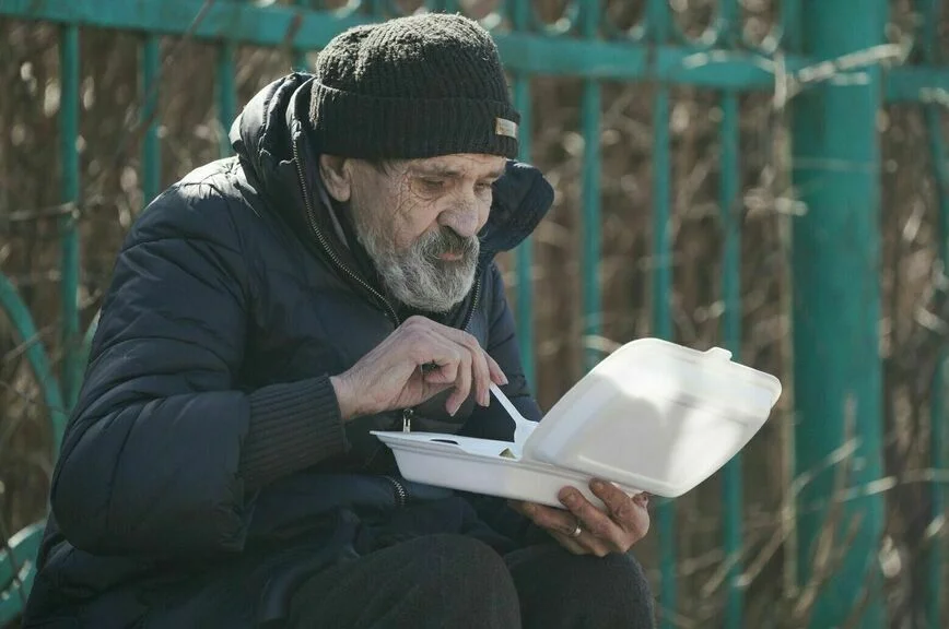 Бездомных россиян начнут планово лечить в стационарах