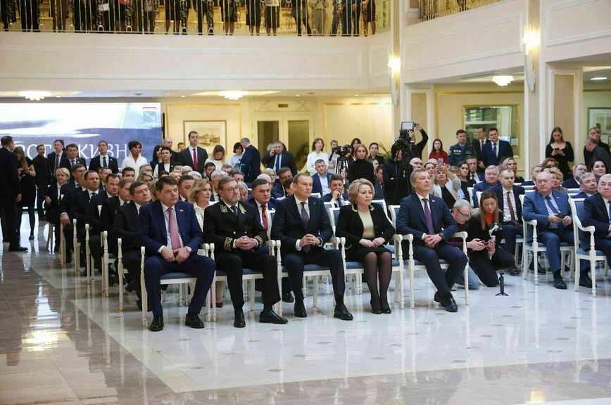 В Совете Федерации открылась уникальная фотовыставка о блокадном Ленинграде
