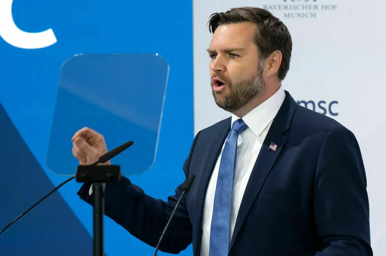 Вэнс назвал политику Брюсселя причиной кризиса в Европе