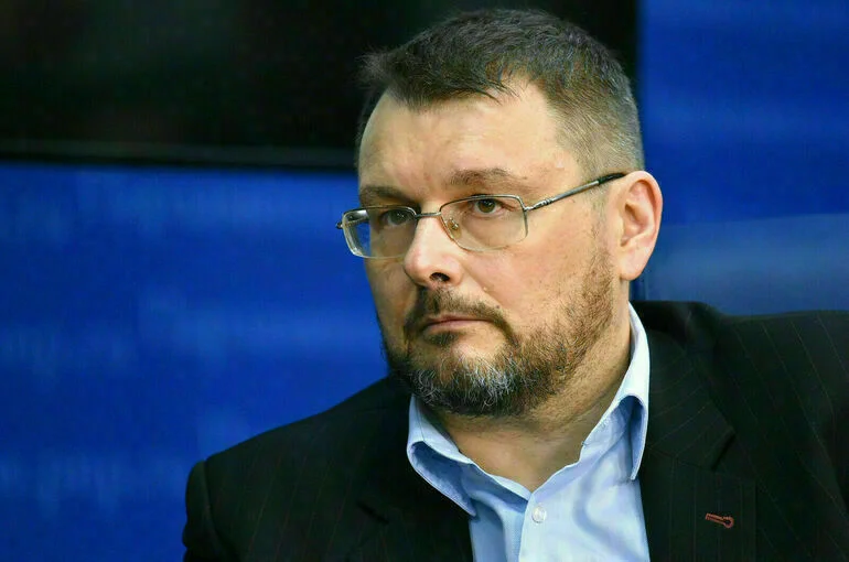 Депутат Федоров объяснил заявление о пересмотре РФ обязательств по конвенциям