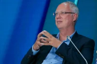 Глава РФПИ считает, что пока рано говорить о компромиссах между Россией и США