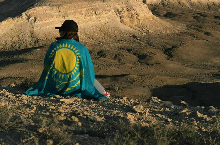 Нерезидентам в Казахстане не планируют выдавать платежные карты, действующие более года