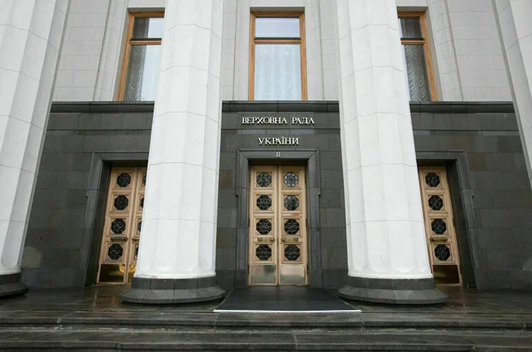 Верховная рада не поддержала постановление о продолжении полномочий Зеленского