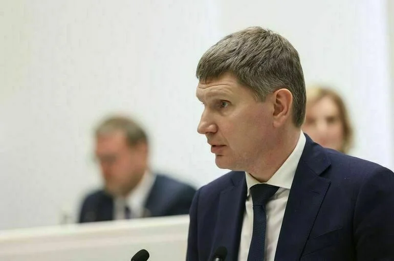 В Минэкономразвития заявили, что валютный курс в РФ стал более волатильным
