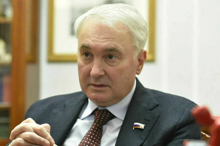 Андрей Картаполов.