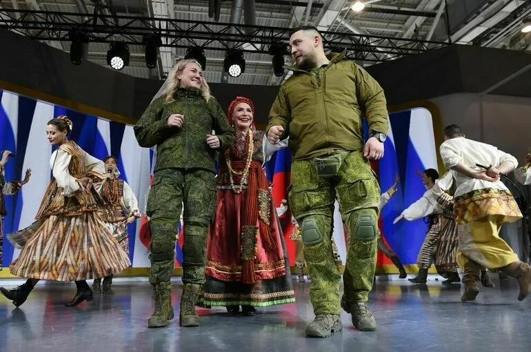 В Лиге женщин призвали точечно поддерживать участников и участниц СВО