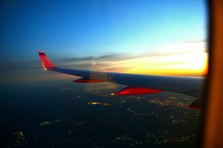 РФ предложила США рассмотреть возможность восстановления прямого авиасообщения