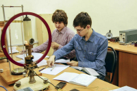 Депутат Смолин рассказал, по каким специальностям в вузах добавили целевые квоты