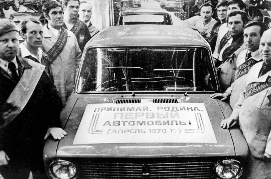 Большие гонки: от «копейки» до электрического LADA Largus с ветерком