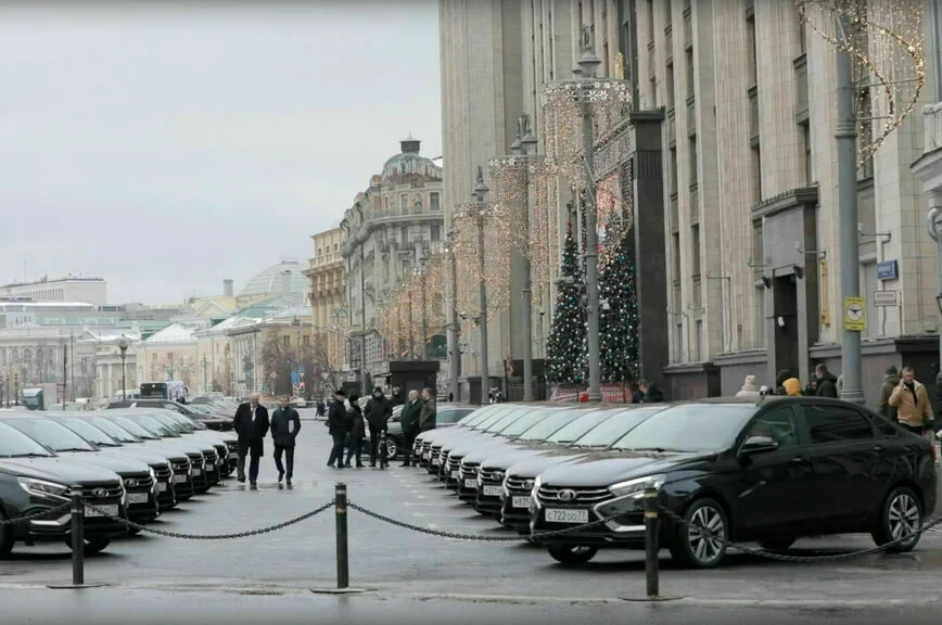 Скриншот видео телеканала «Дума ТВ».