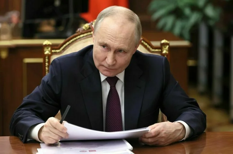 Путин спрогнозировал «небольшое сжатие» ввода жилья