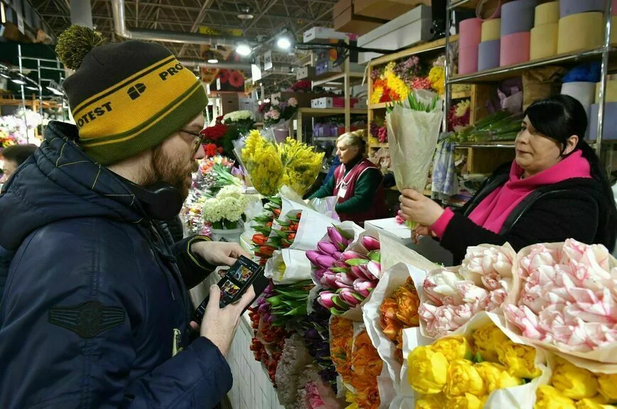 Тюльпаны и розы сильнее всего подорожают к 8 Марта