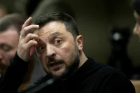 Bloomberg: Трамп приостановил военную помощь Киеву после встречи с Зеленским