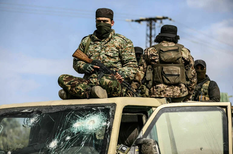 СМИ: Сирийская армия взяла под контроль Латакию