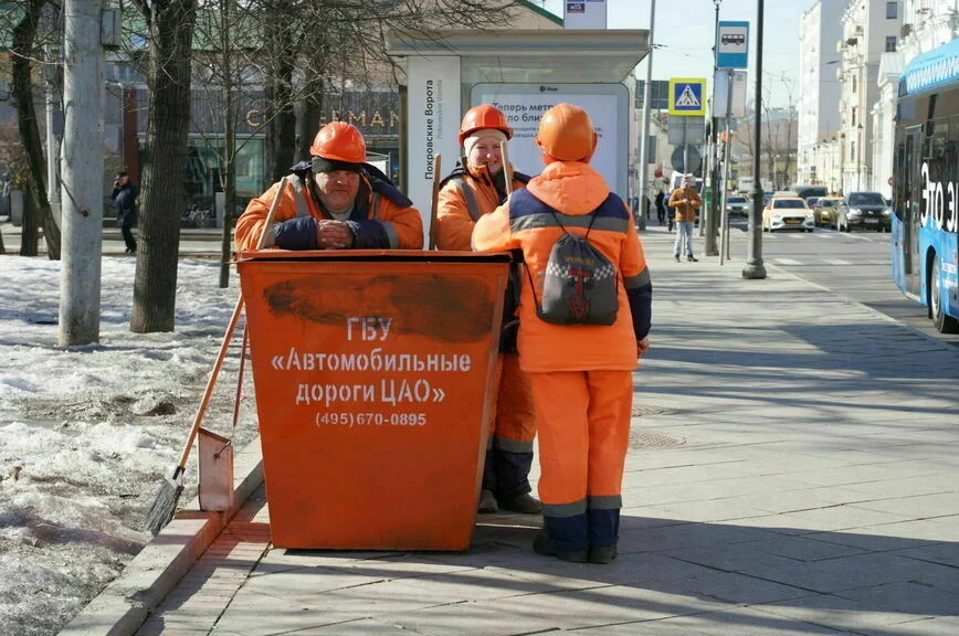 В Петербурге проводят эксперимент по цифровизации работников ручного труда