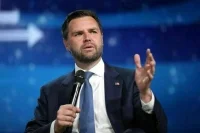 Вэнс: США и Россия проведут несколько контактов очно и по телефону