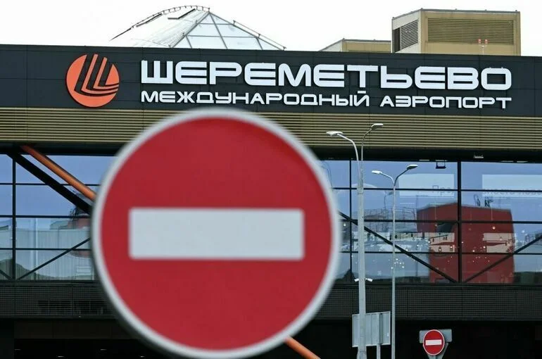 В Шереметьево задержали украинца, который пытался провезти 70 тысяч долларов