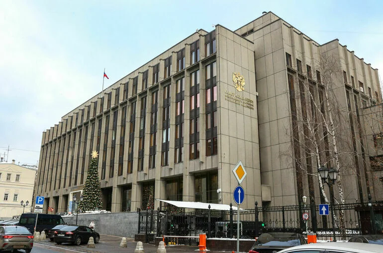 Совфед пригласил главу Минтранса Романа Старовойта на «правчас» 26 марта
