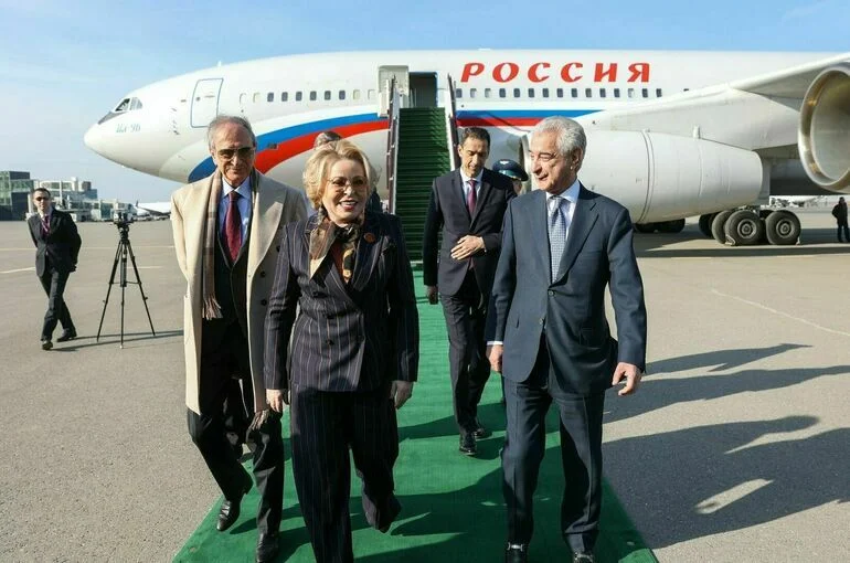 Матвиенко отправилась в Азербайджан с официальным визитом