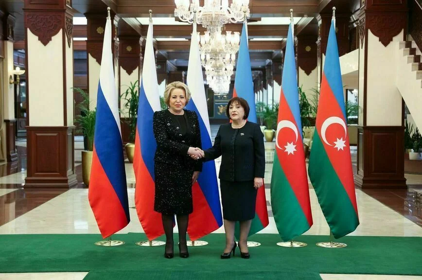 Валентина Матвиенко и Сагиба Гафарова. 