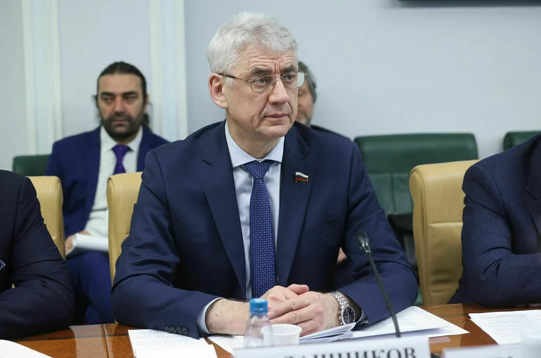 Сенатор Калашников заявил о необходимости стабилизировать цены на уголь   