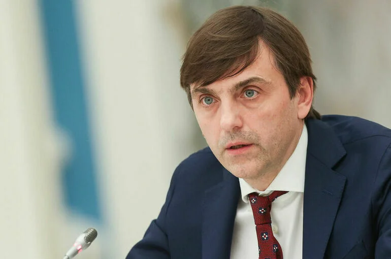 Кравцов: Минпросвещения создаст единую модель изучения русского языка