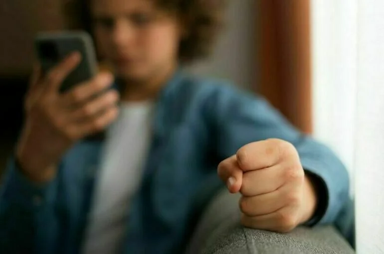 Аккаунты в соцсетях, с которых ведут травлю, предлагают блокировать