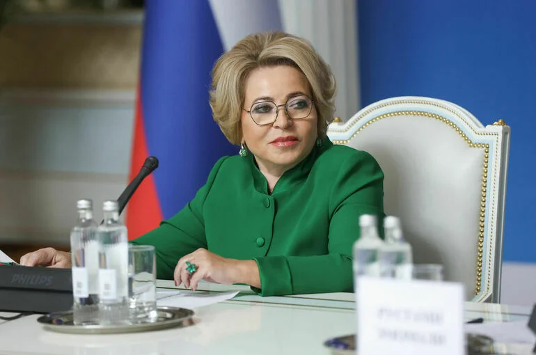 Матвиенко поздравила работников культуры с профессиональным праздником