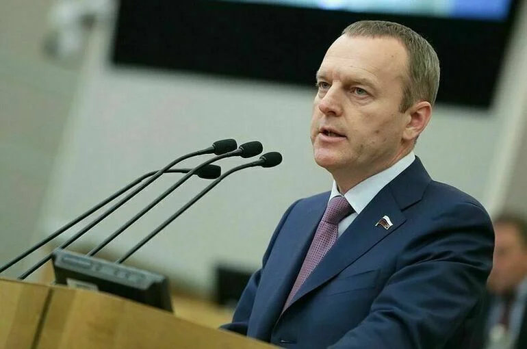 Константин Бахарев.