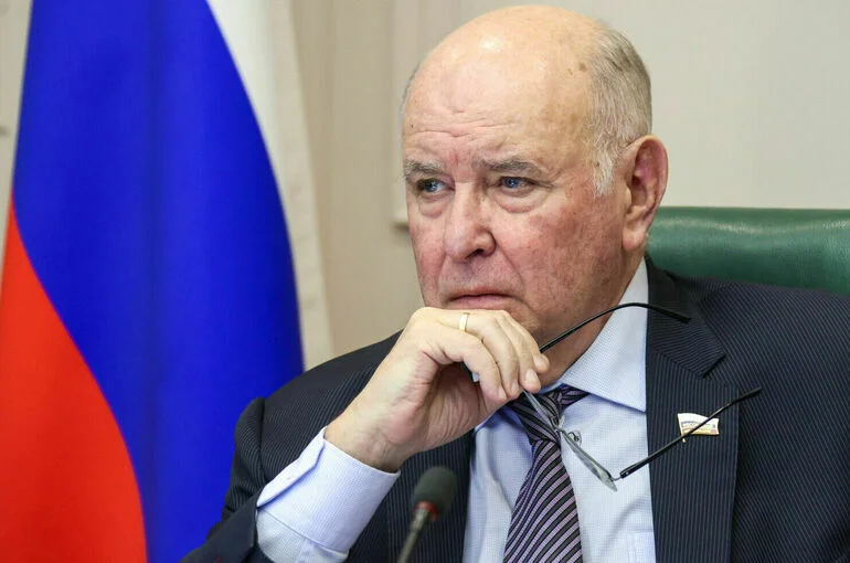 Двенадцать часов диалога: почему консультации России и США были такими долгими