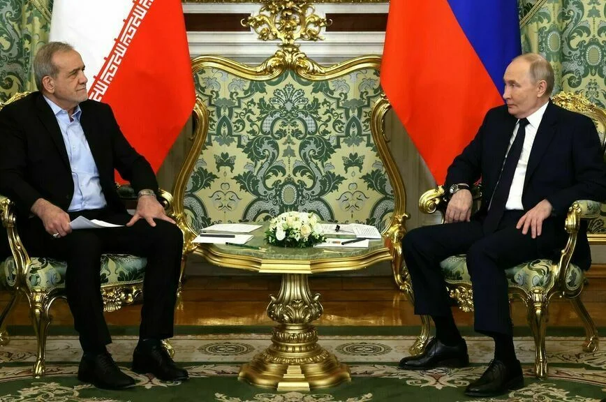 Масуд Пезешкиан и Владимир Путин.