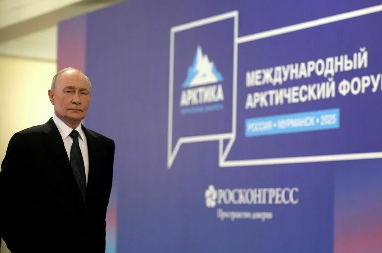 Путин: Количество российских военнослужащих в Арктике будет расти