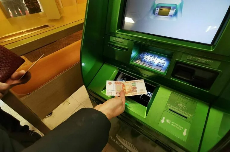 Установить предельную сумму перевода можно будет в любом банке