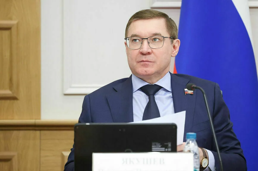 Владимир Якушев.