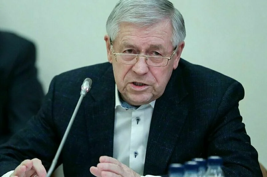Эрнест Валеев.