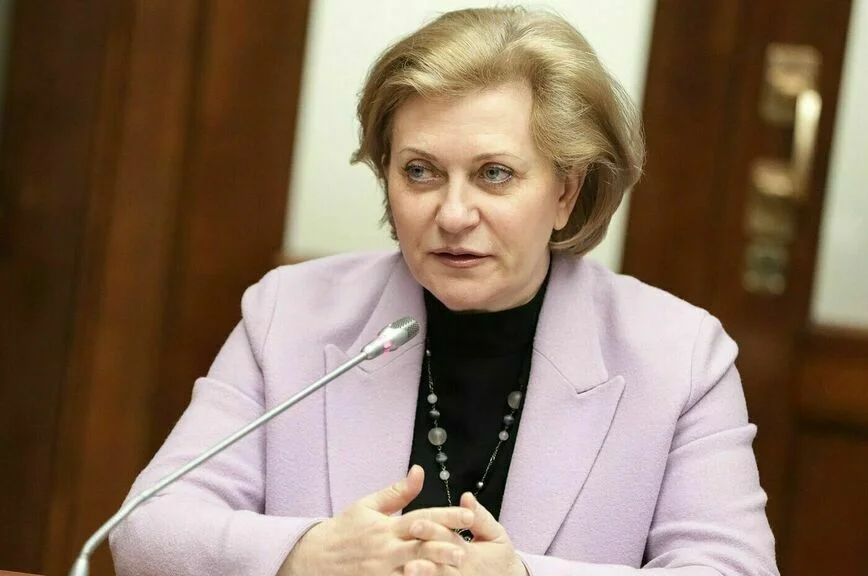 Анна Попова.