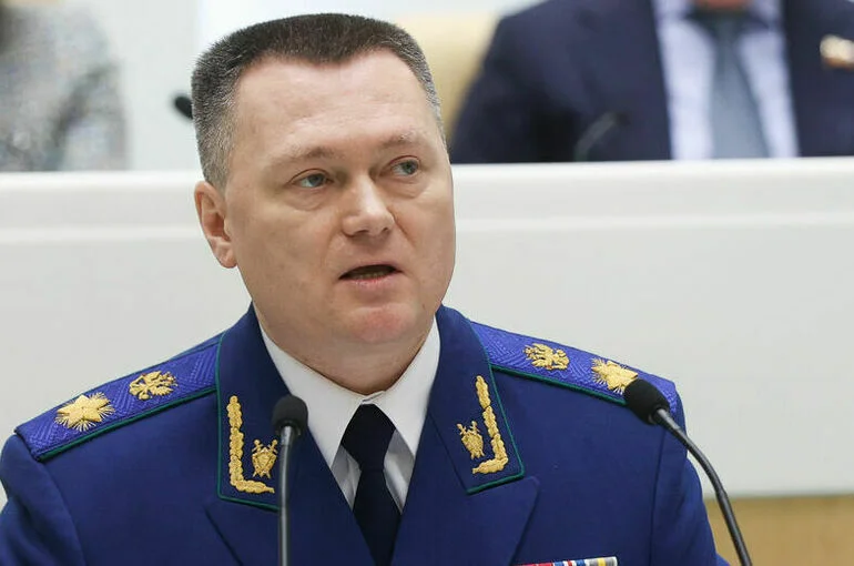 Краснов: Прокуроры принимают все меры для бесперебойных поставок вооружения
