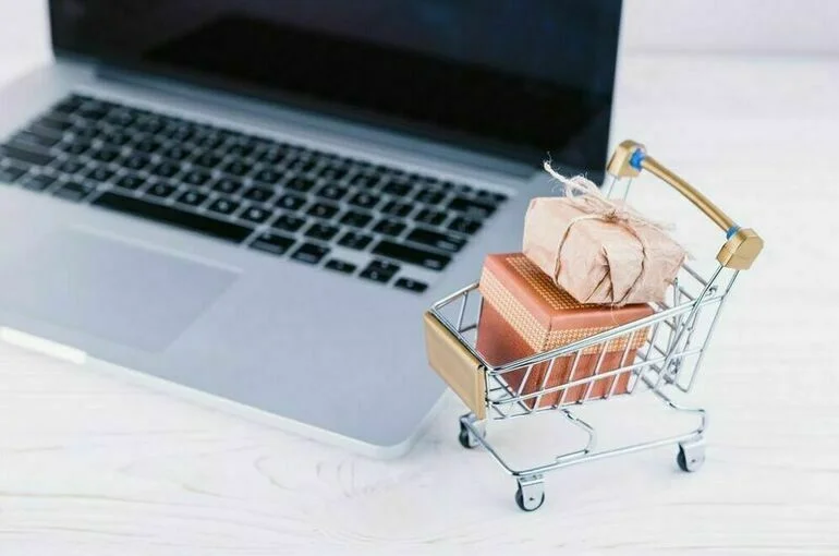 Товары на маркетплейсах обяжут сопровождать сертификатами