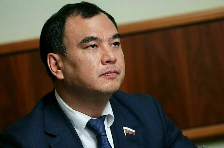 Сергей Тен.
