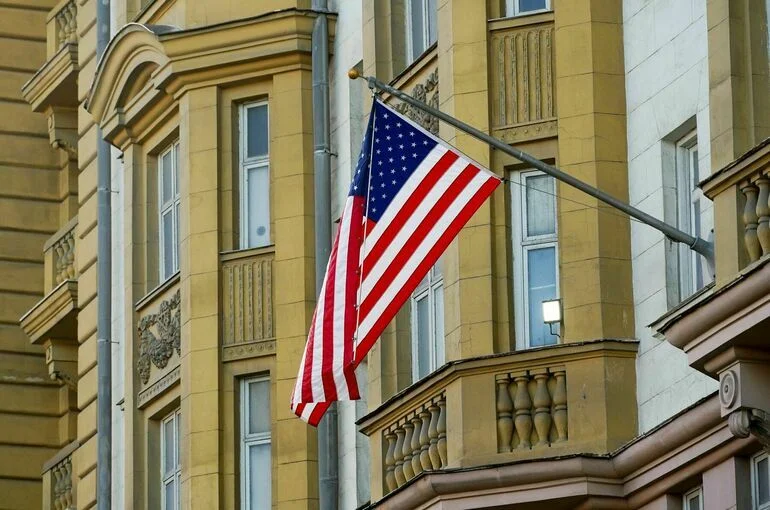 WSJ: В Россию в рамках обмена с США вернется Артур Петров