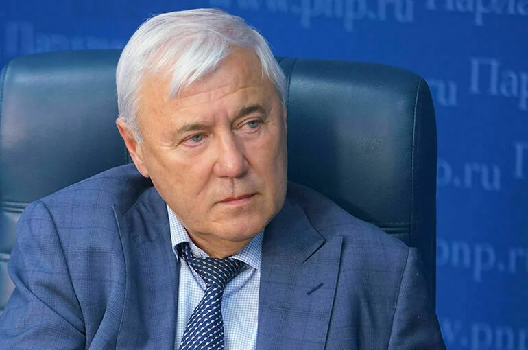 Выдачу наличных в банкоматах ограничат