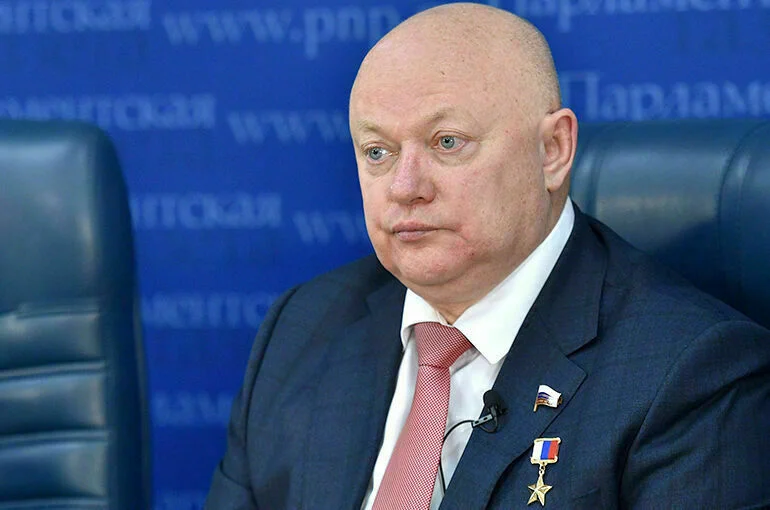 Андрей Красов.